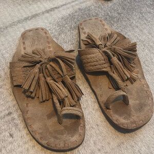 Figue tassel shoe size 10